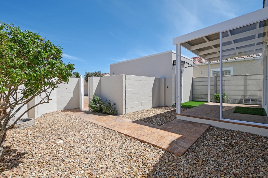 2 Bedroom Property for Sale in Sunningdale Western Cape
